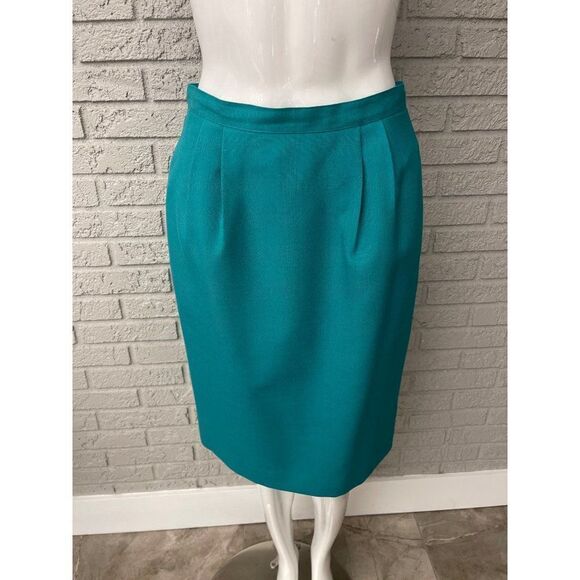 Le Suit Petite Teal Skirt Suit With Gold Tone Button 2 Pcs Set Size 8P - Picture 3 of 12